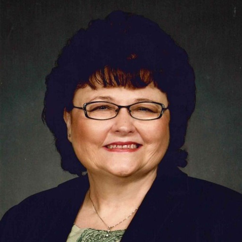 Linda Luciel (Haas)  Rogers