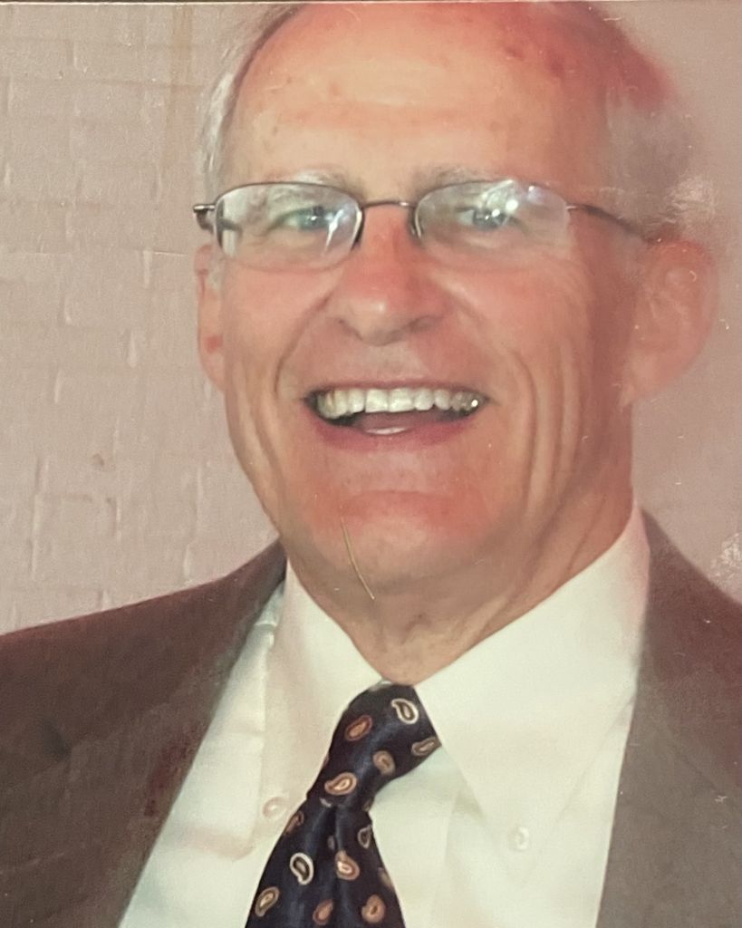 Robert T. Hunt Profile Photo
