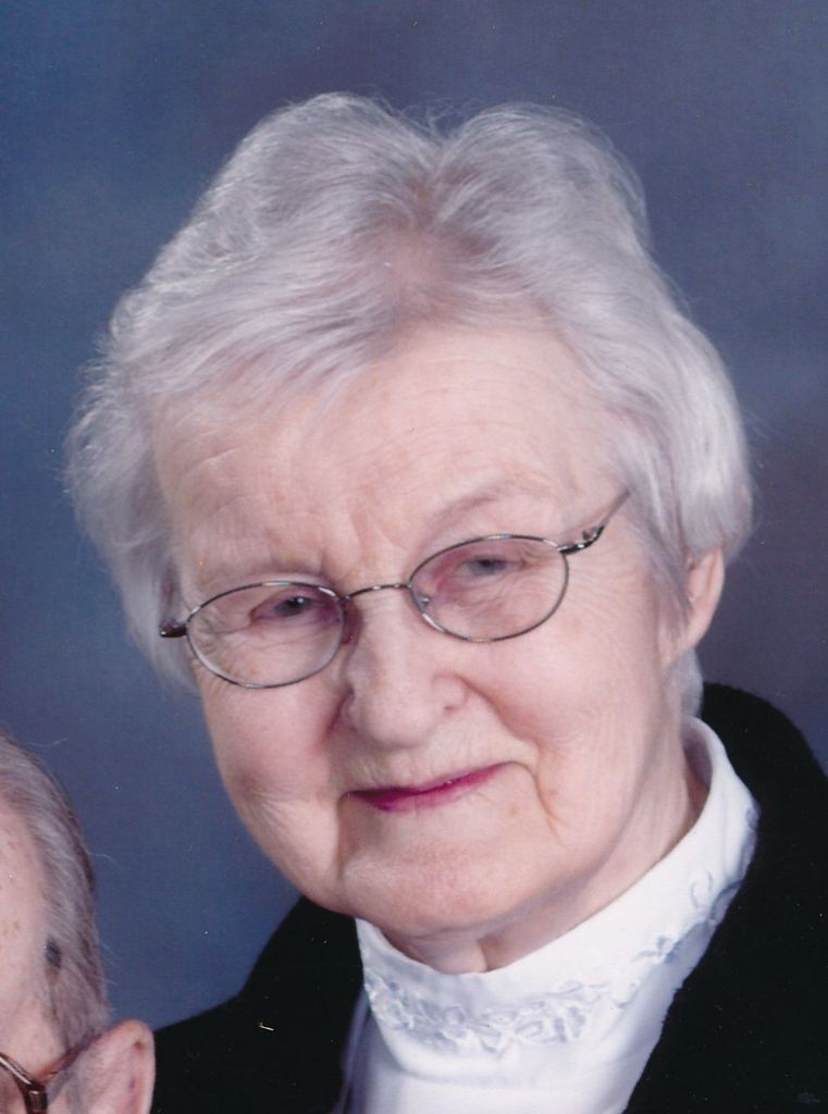 Stephania Popeck