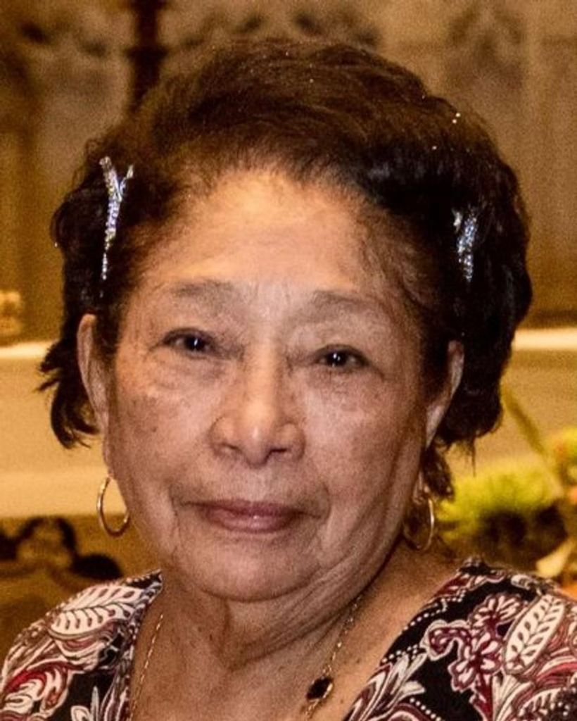 Sofia Flores Profile Photo