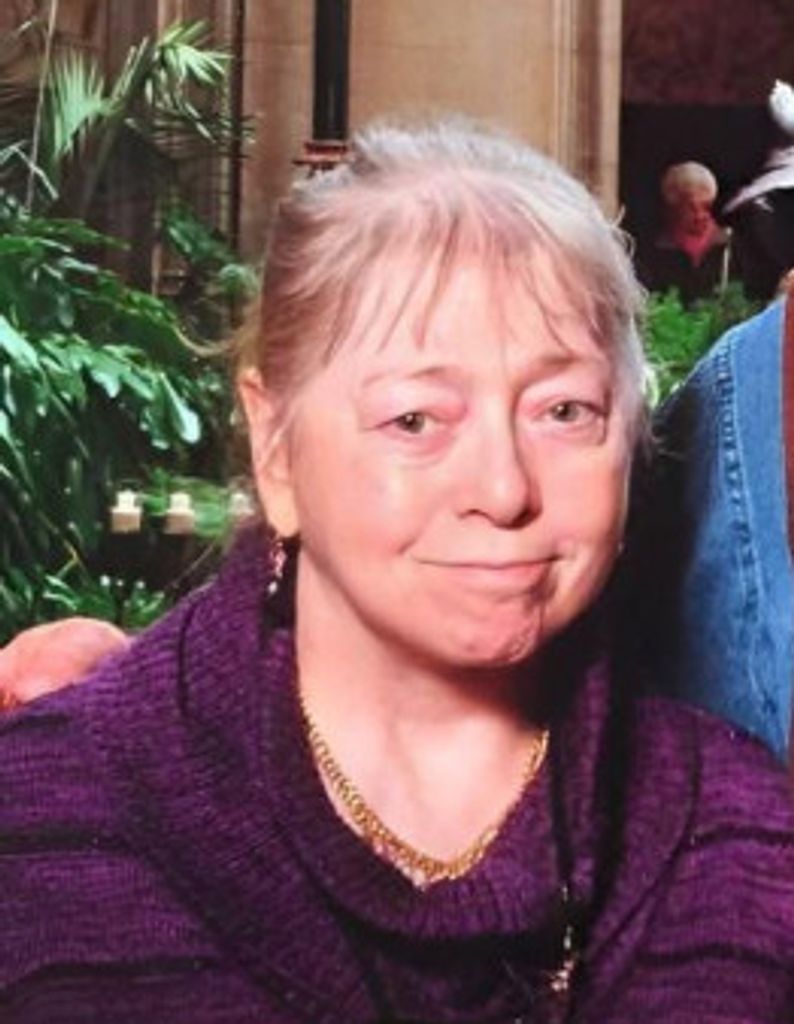 Sherri "Vicki" (Funderburk)  Callahan