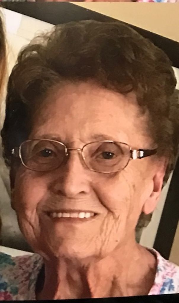 Laura Myers Profile Photo