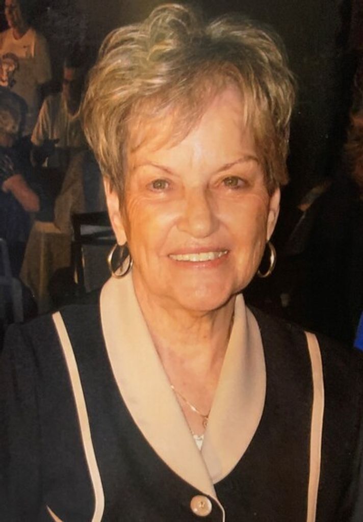 Sue Hall Hollis Profile Photo