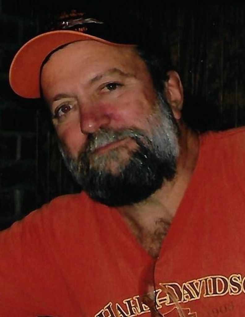 Johnny Tyler Hunter Profile Photo