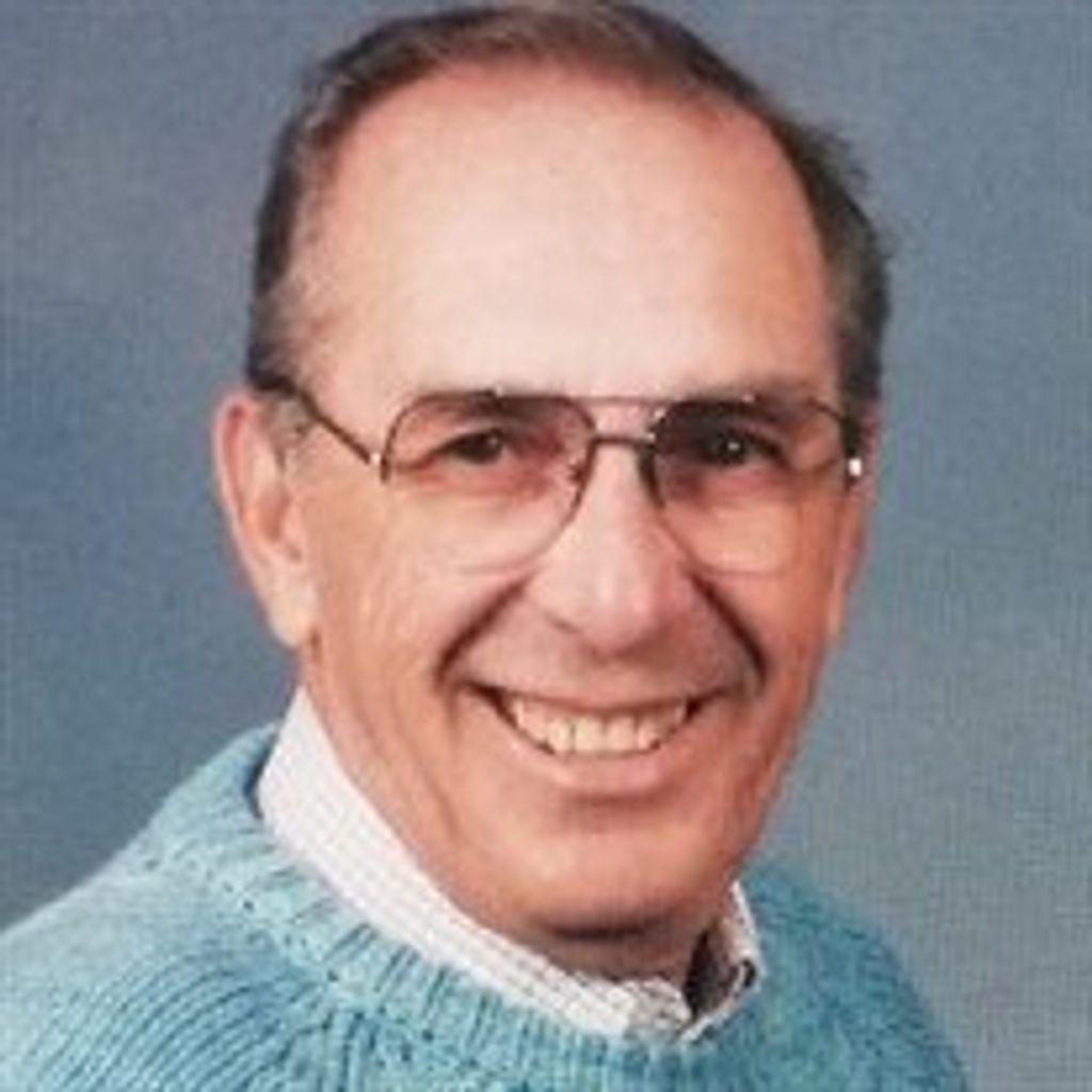 Howard  Thomas Hennesy