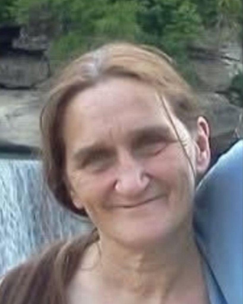 Elizabeth Blanton Profile Photo