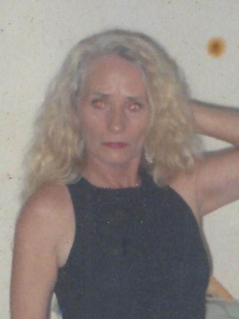 Laura (Johnston)  Martinez