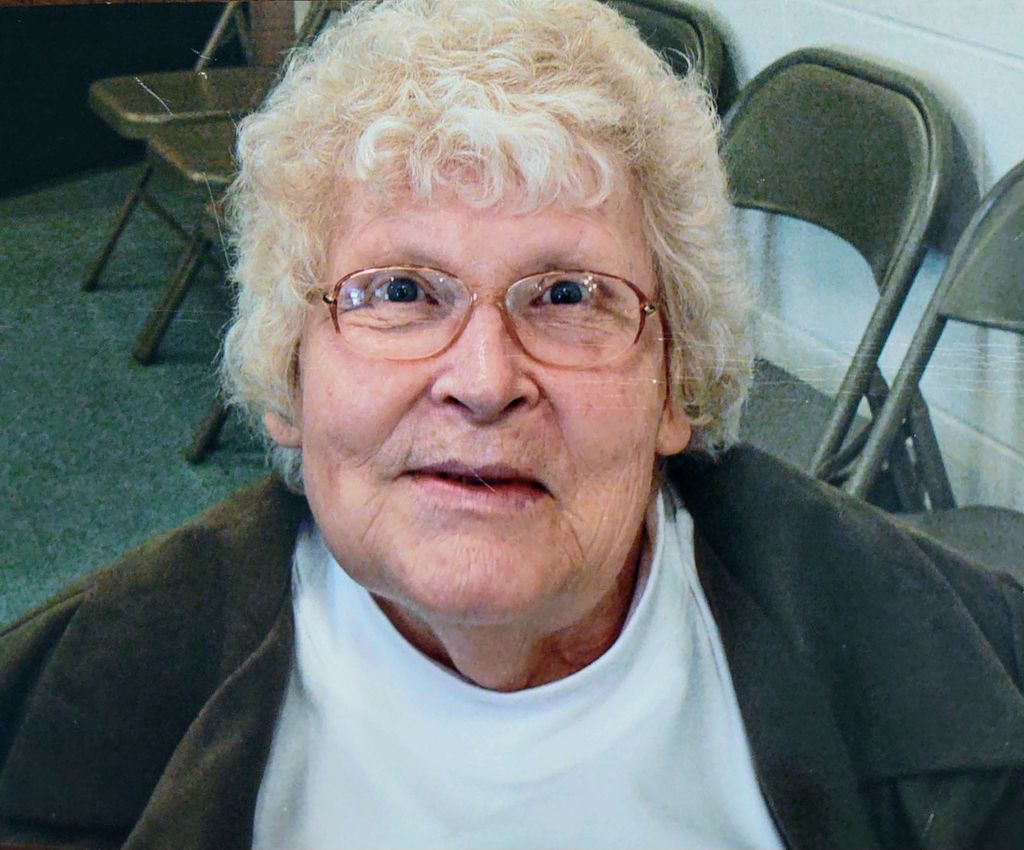 Rose Lee Roberts Barrett Profile Photo