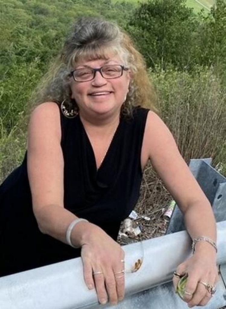 Jennifer Pietra Marks Profile Photo