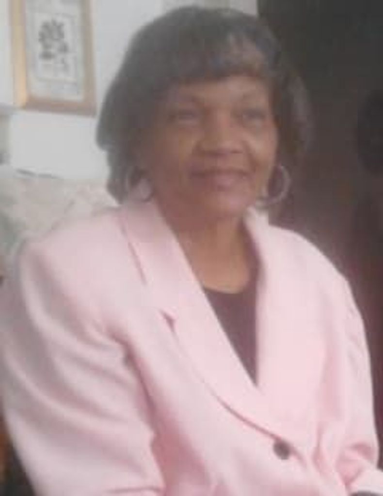 Carolyn Faye Lynch
