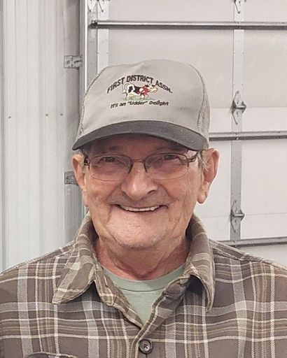 Larry Moyer's obituary image