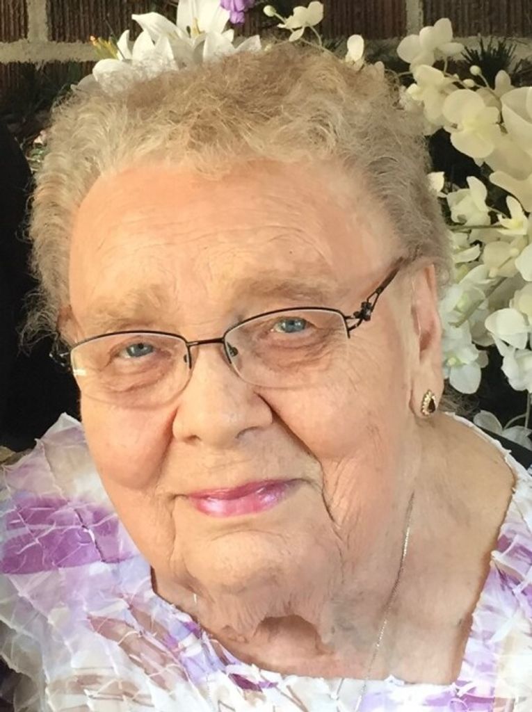 Elaine Julia Folkert