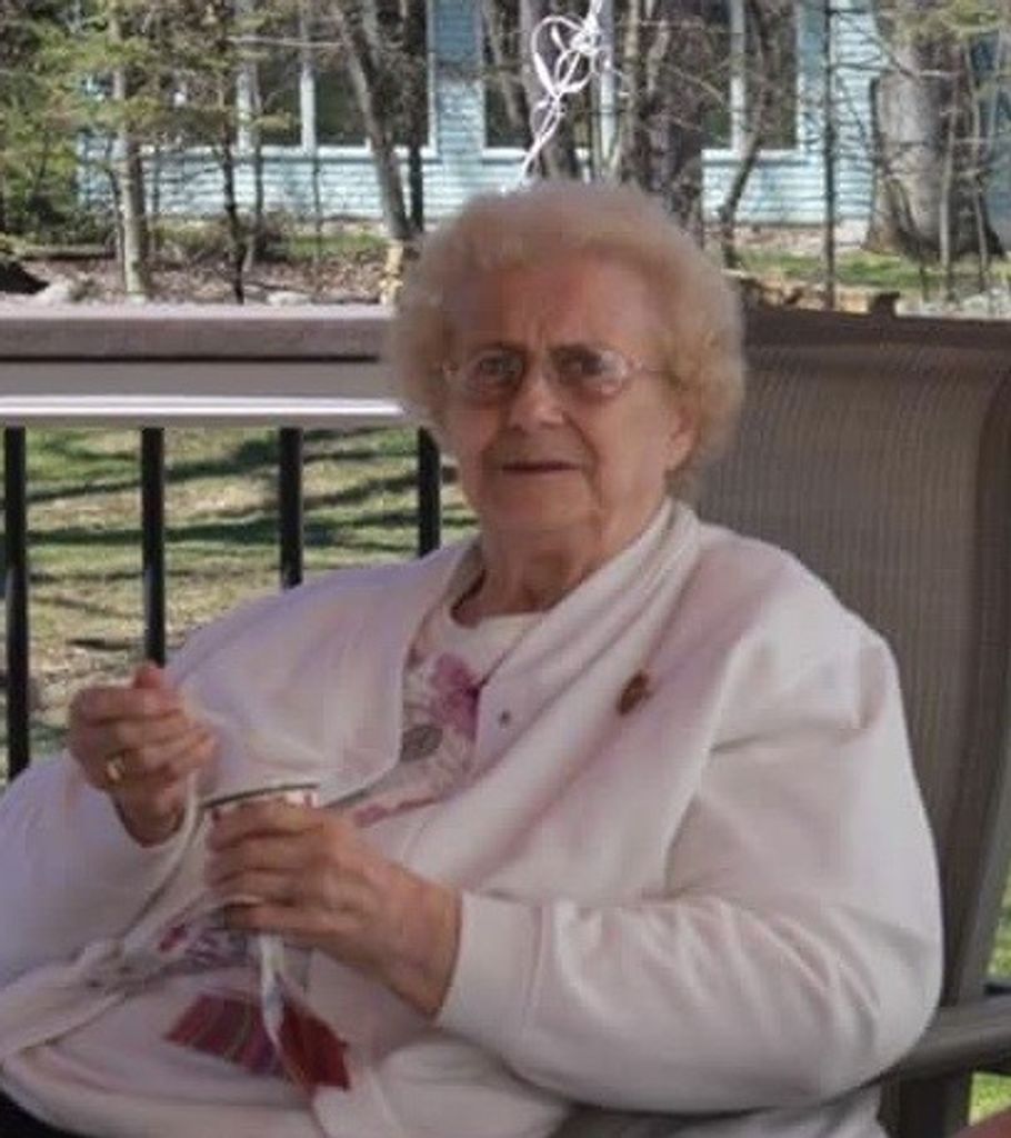 Agnes Carey Profile Photo