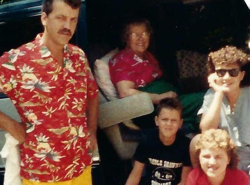 Everett Douglas Taulbee photo gallery thumbnail 28 of 154