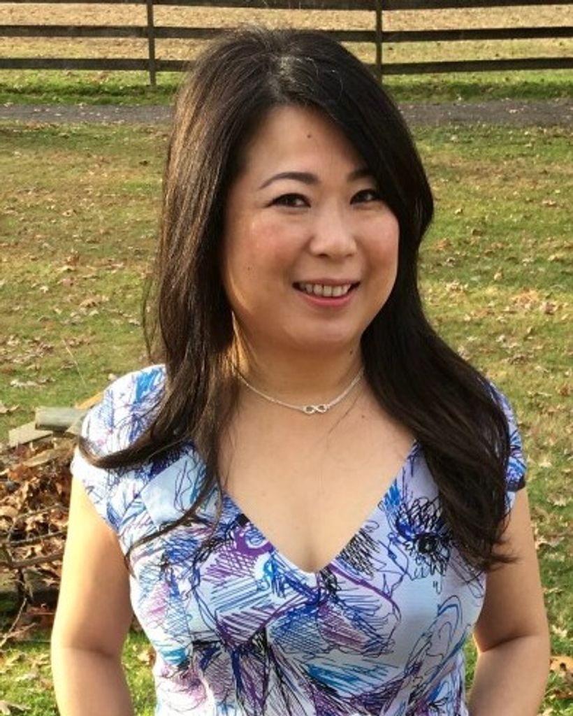 Josephine Szuyen Chen Foster Profile Photo
