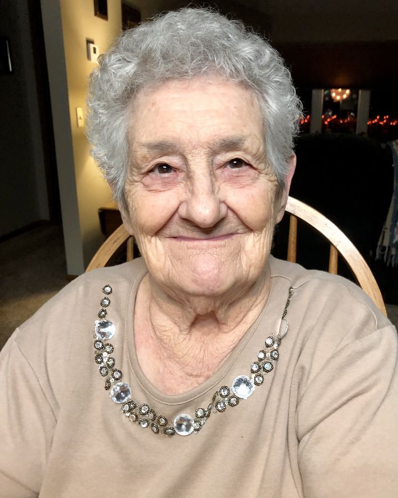 Caroline Colwell Profile Photo