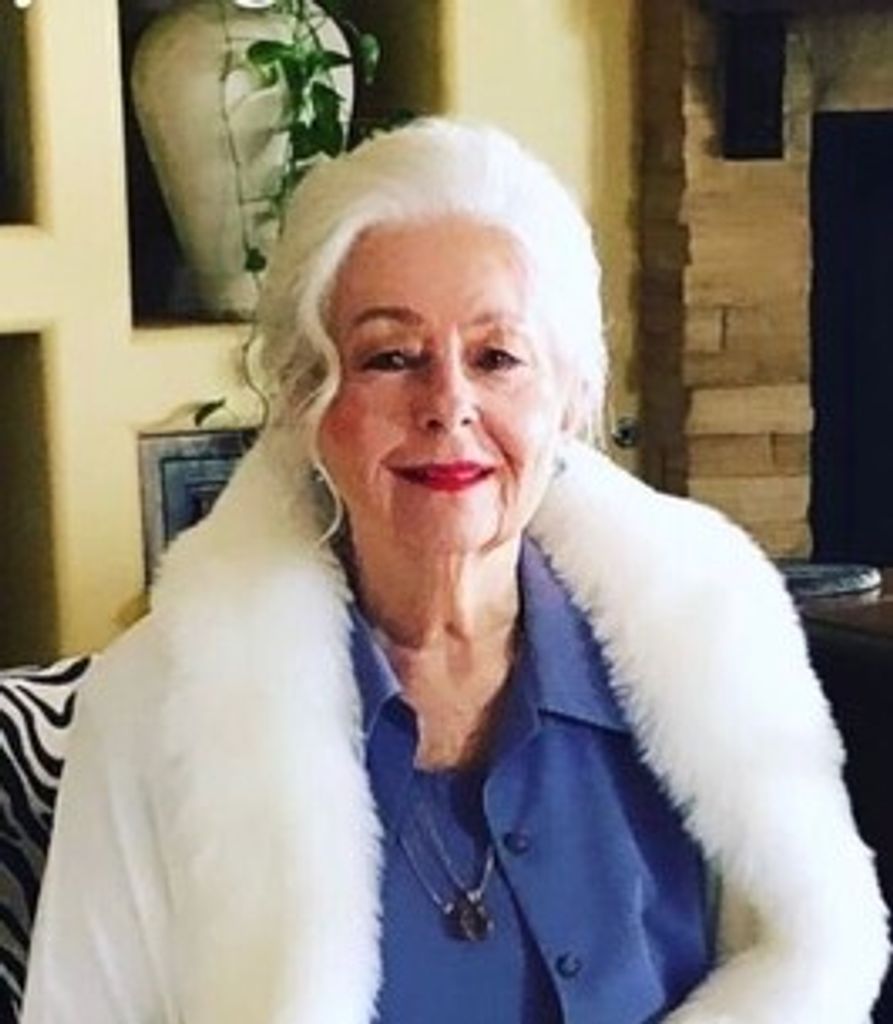 Roslyn Taylor Profile Photo