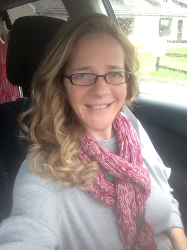 Elizabeth Claire Smith Profile Photo