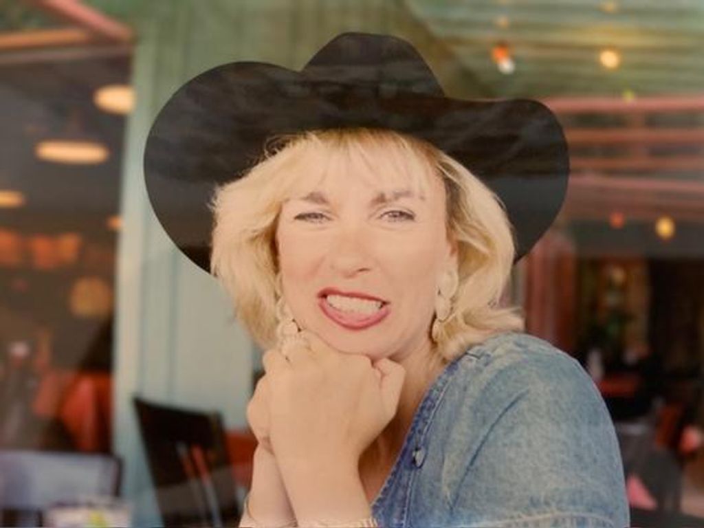 Christine Mitchell Profile Photo