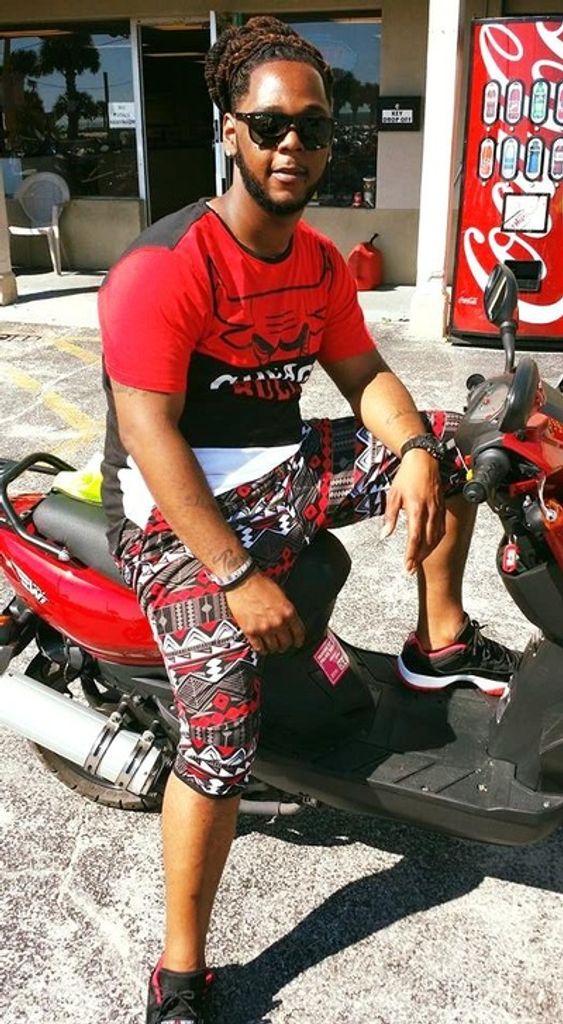 Carlton Dramond Douglas Profile Photo