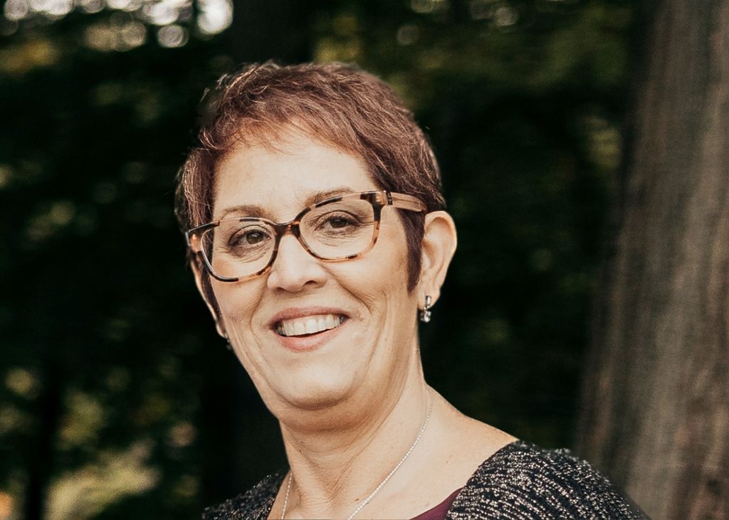 Lisa Dickson Romano