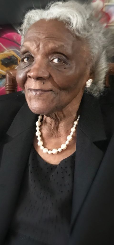 Lillian Taylor Banks Profile Photo