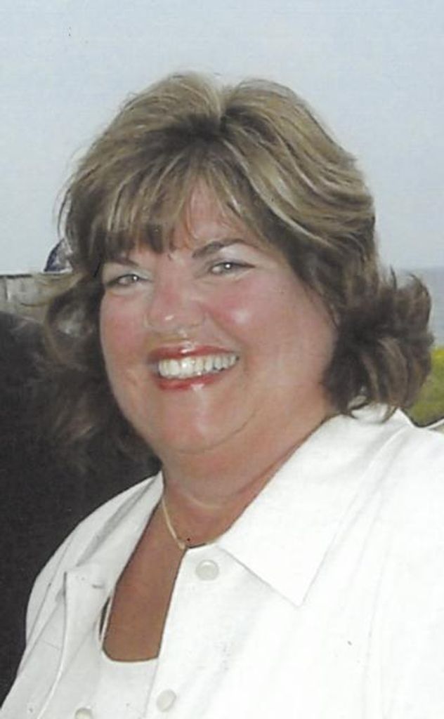 Lynn Goes Cole Profile Photo