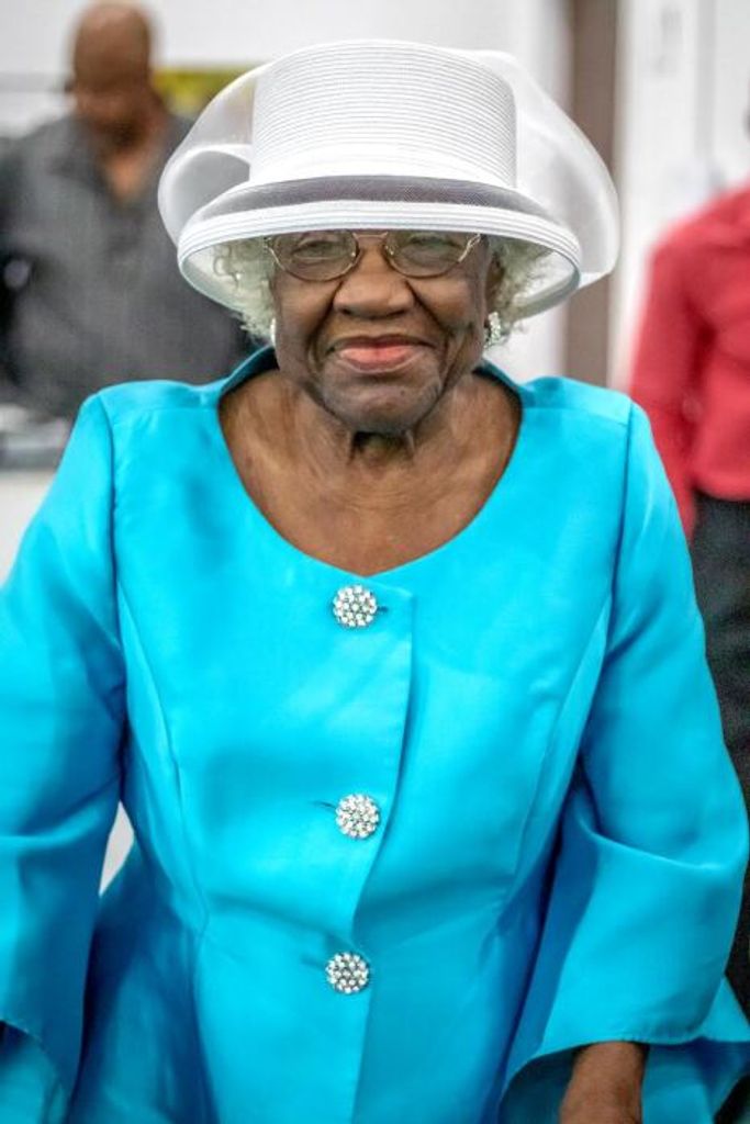 Mamie Louise Bell
