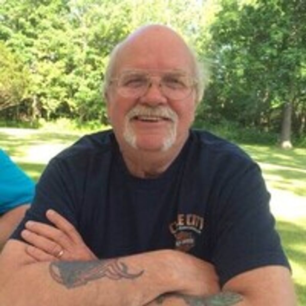 Frank E Barnes