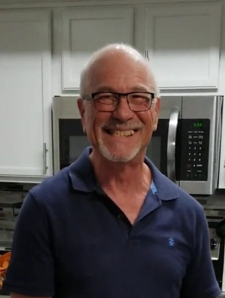 Dennis Renyi Profile Photo