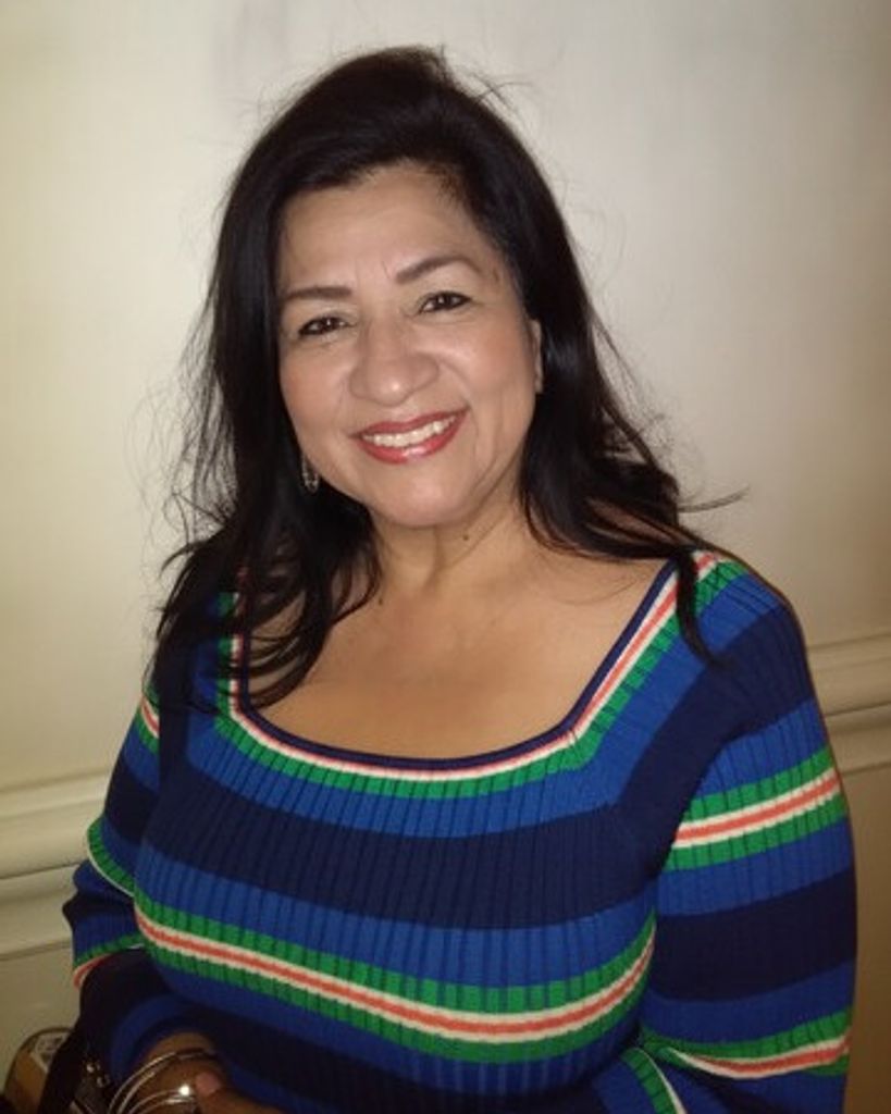 Yolanda "Yoli" Apodaca