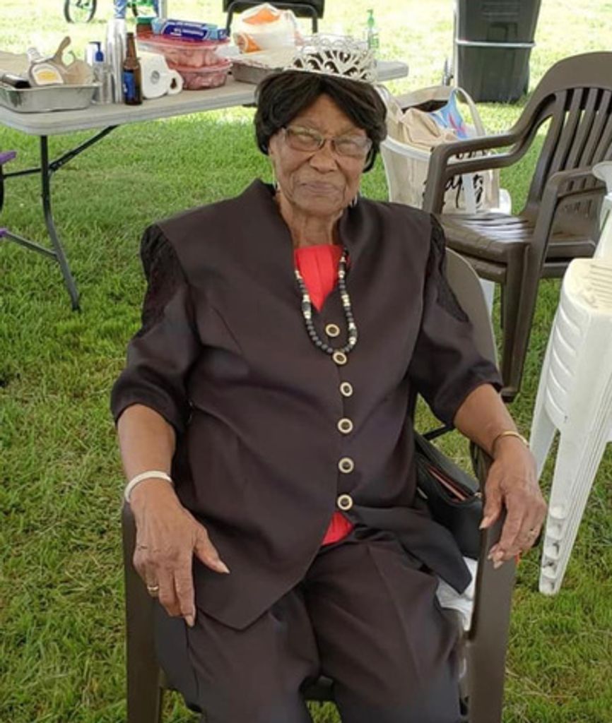 Rowena M. Williams Profile Photo