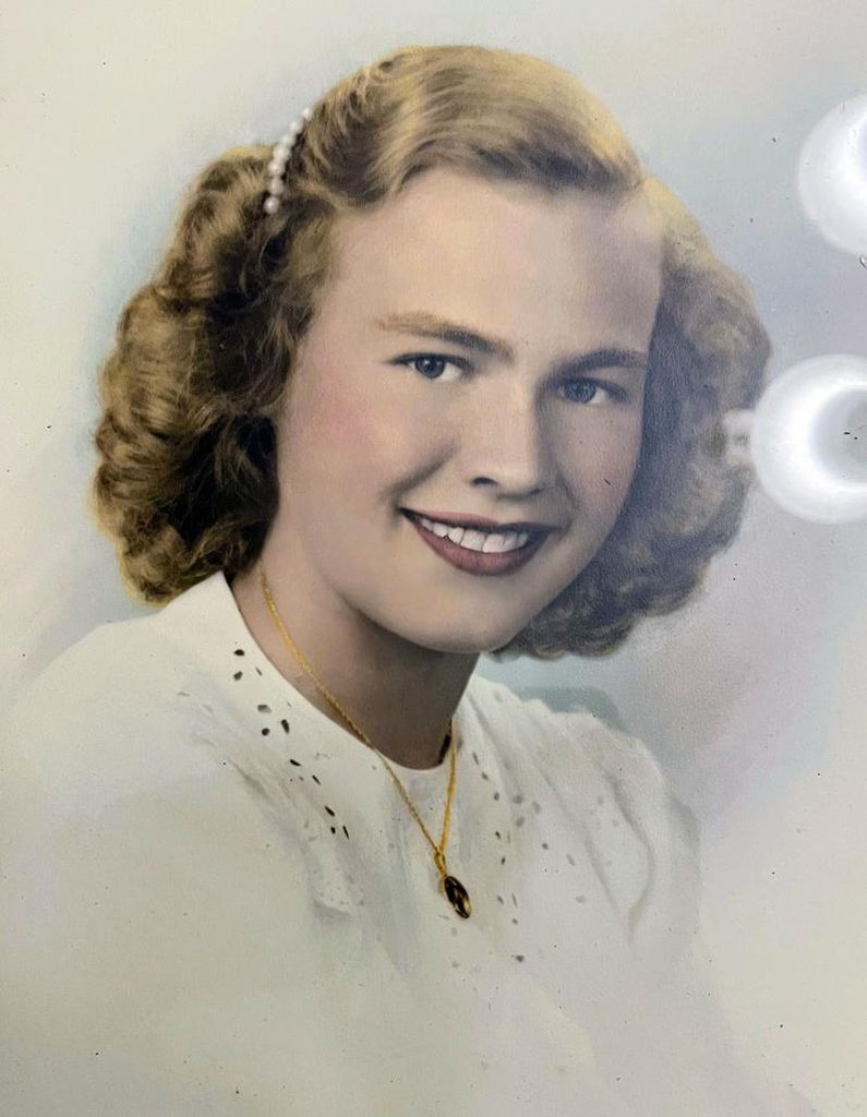 Cecile Strojny Profile Photo