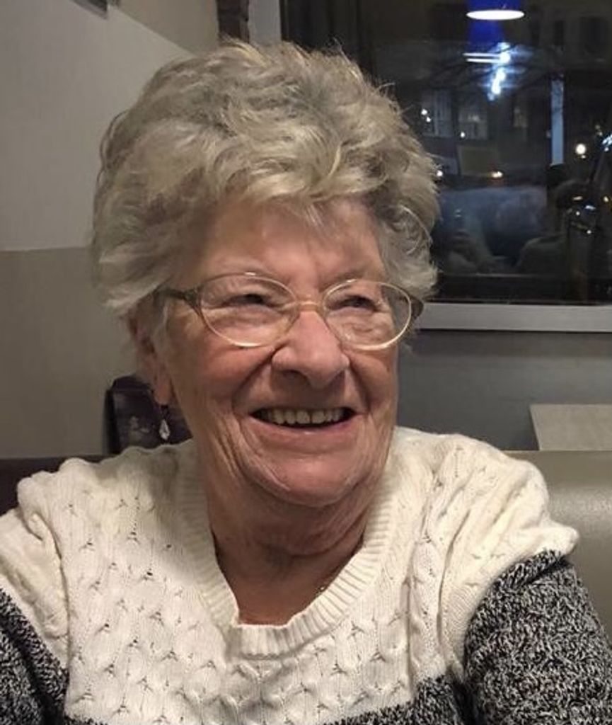 Ellen Mackinnon