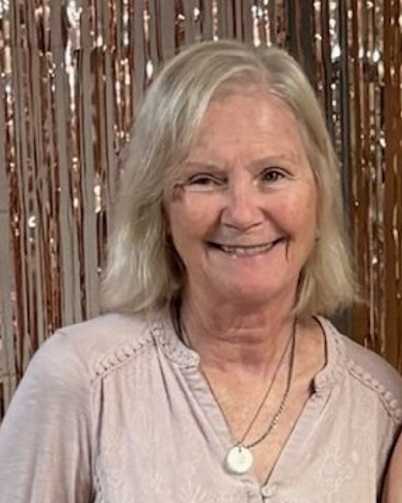 Elaine Louise Elliott Profile Photo