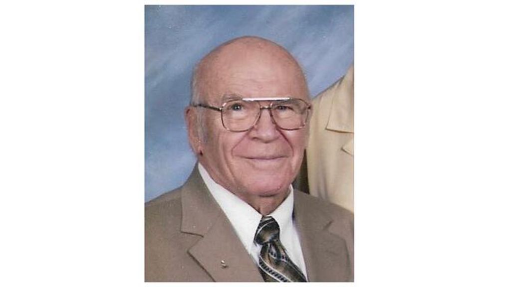 Lloyd Vernon Synovec