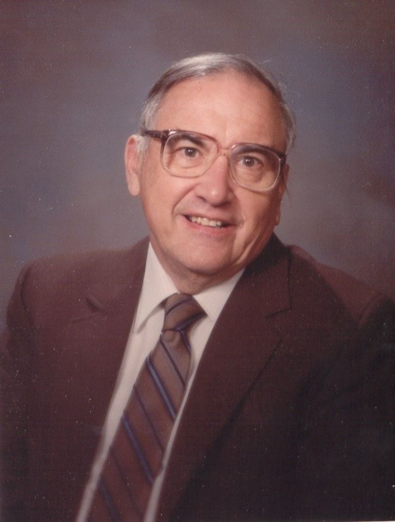 Robert Peterson Profile Photo
