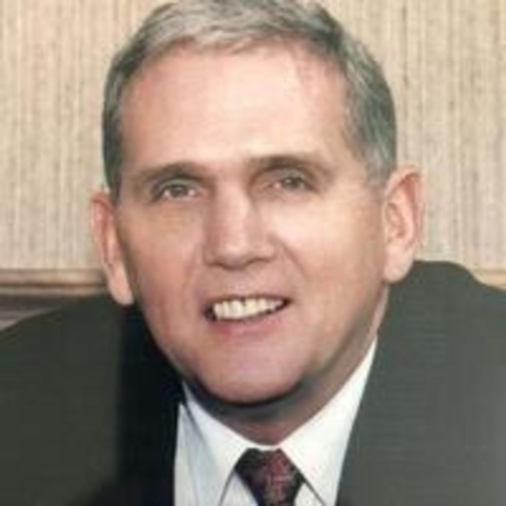 Robert Earle Profile Photo
