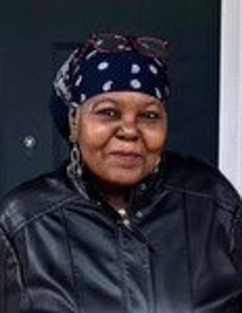 Beverly Carnet Davis Profile Photo