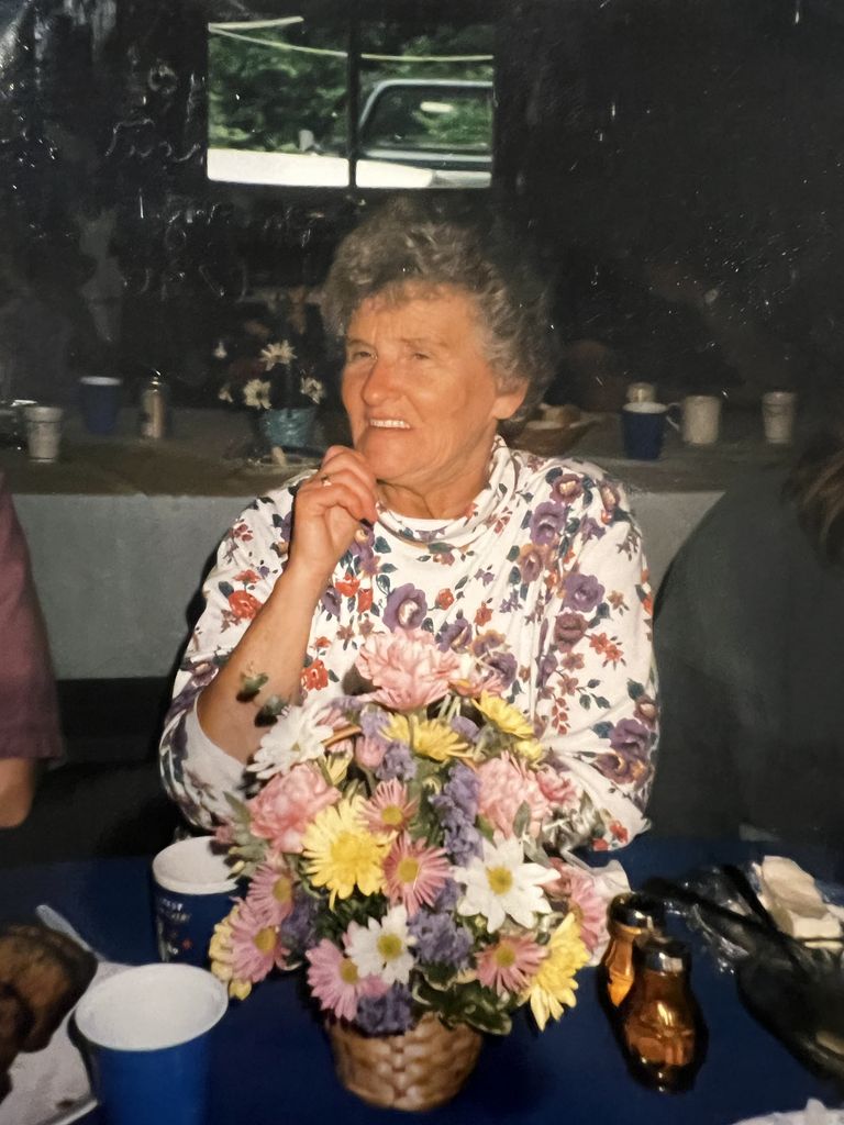 Mary Ellen Carmichael Profile Photo