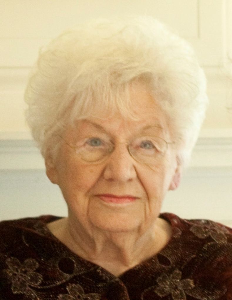 Julia Reft Profile Photo