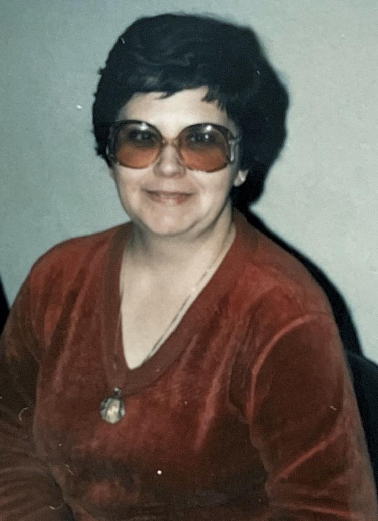 Olga Denogean Estrada Profile Photo