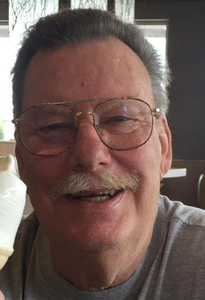 Ralph Wayne Hall Profile Photo