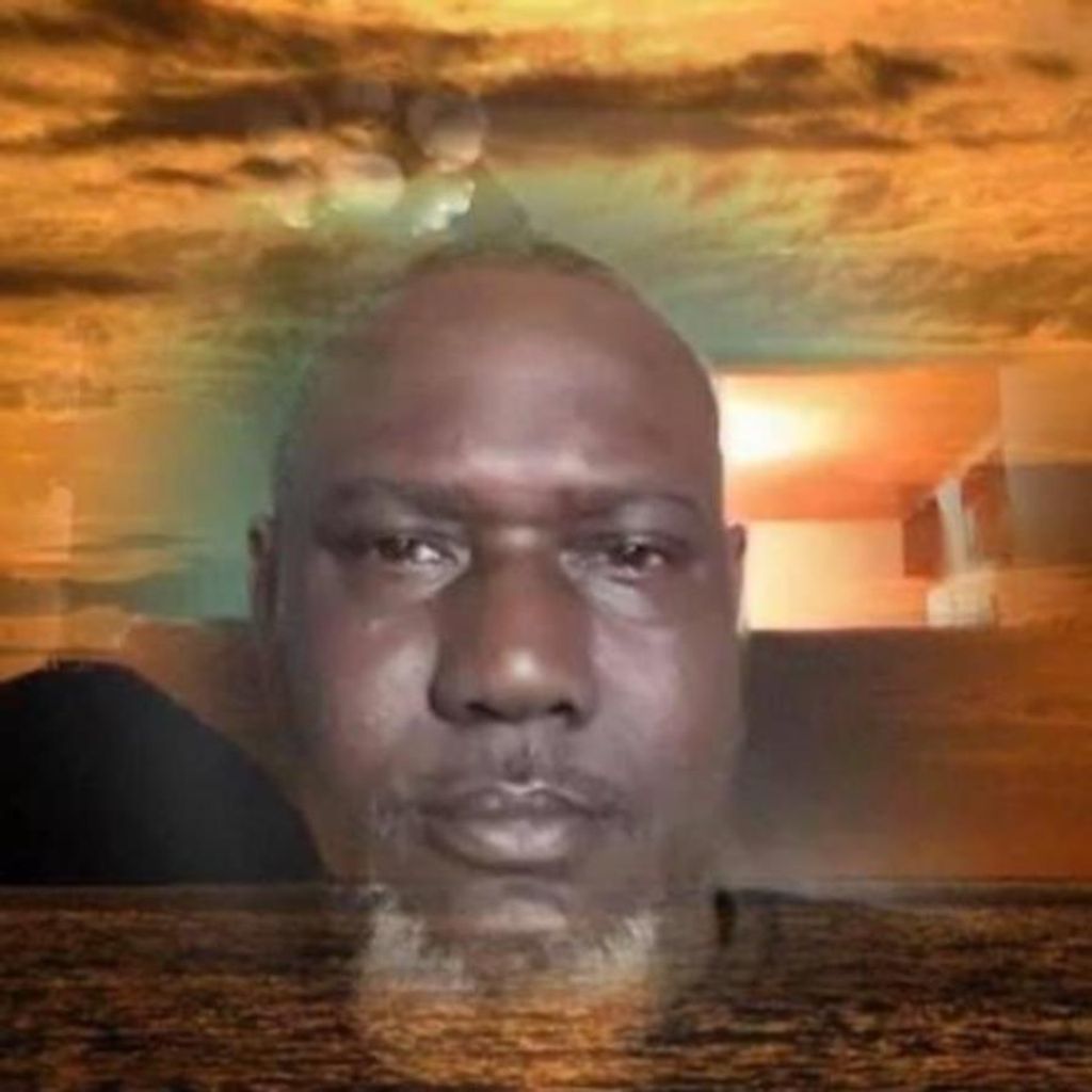 Ronald Jones Profile Photo
