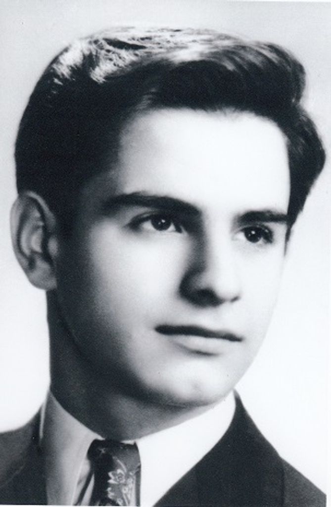 Gus Nicholas