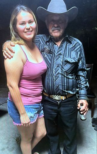 Adolfo Quintanilla photo gallery thumbnail 70 of 80