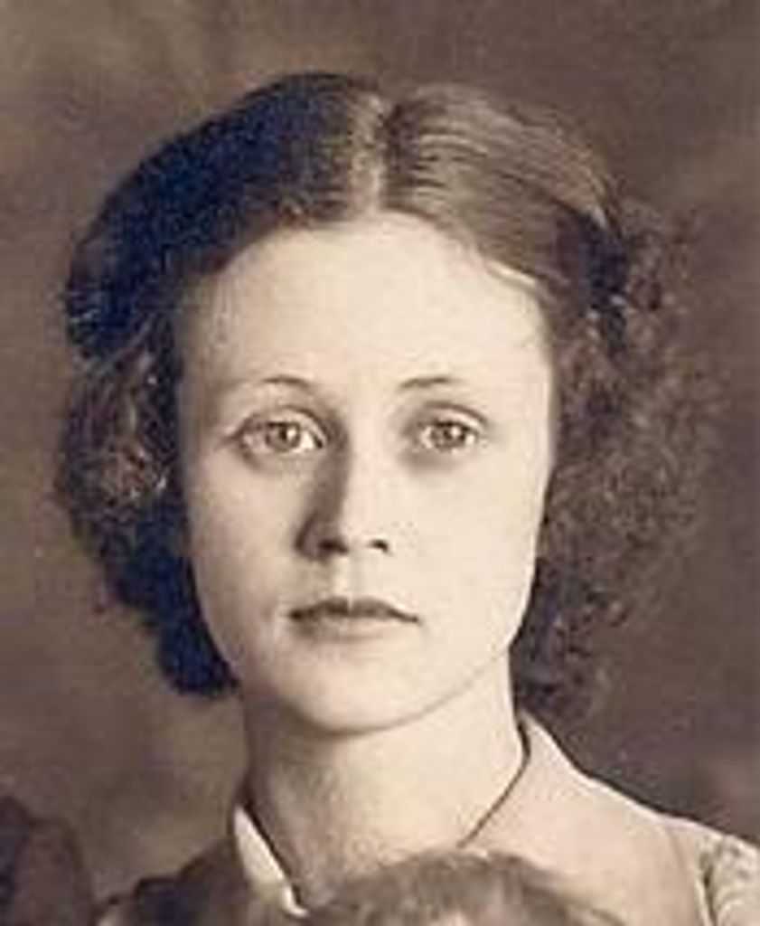 Maxine England Profile Photo