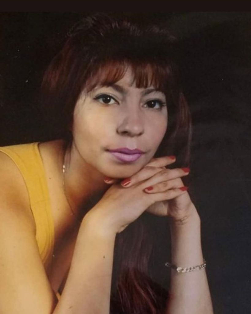 Elizabeth Vivas Profile Photo