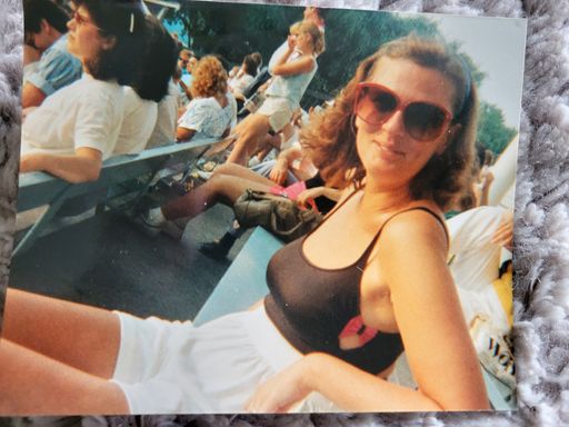 Karen Floor photo gallery thumbnail 19 of 206
