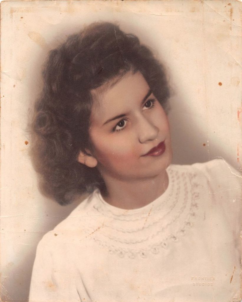 Anna Moore